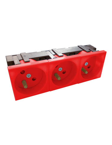 Gniazdo elektryczne 45x135 z kluczem, czerwone - 3x2P+Z, tory prądowe umieszczone pod kątem 45st.